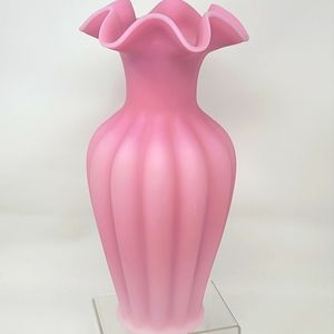 SOLD Vintage Fenton rose pink satin ruffle top vase